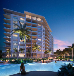 Luxury Sophisticated Oceanfront Pool & Beach Access 2 Bed Apt